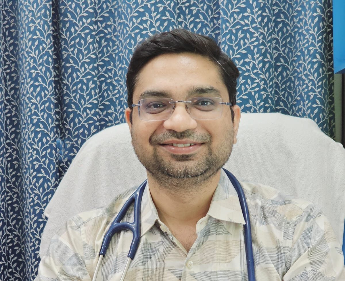 Dr. Alankar Tiwari   Diabetes & Endocrine Care Superspeciality Clinic